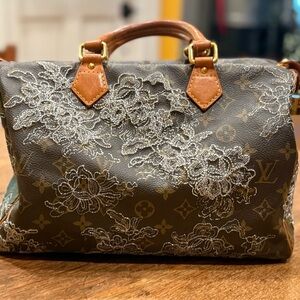 EUC LV Dentelle Lace Speedy Handbag